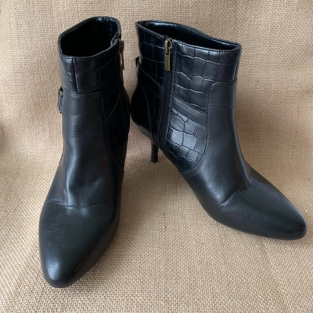 Chaps Nevina spike heel ankle boots